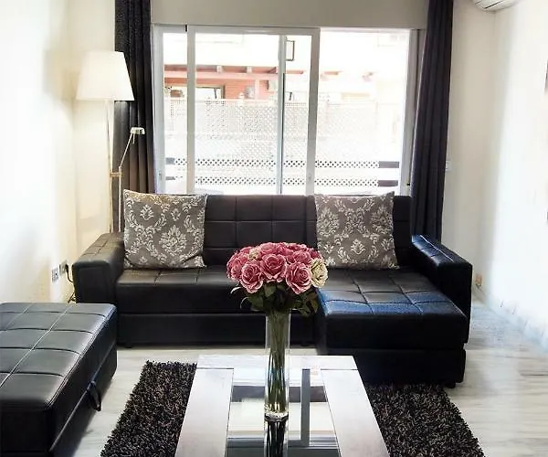 Edificio Plaza Apartman *