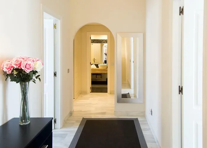 Edificio Plaza Apartman *