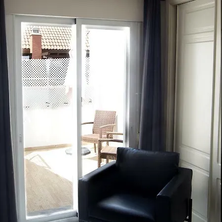 Edificio Plaza Apartment *